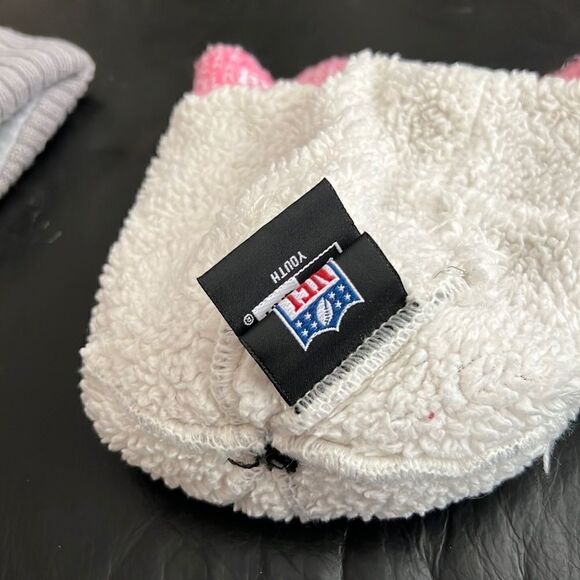 Youth Genuine NFL Bronco’s Beanie - Picture 5 of 5